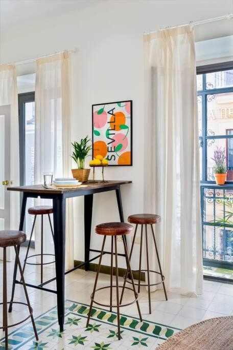 סביליה Monkeys Apartments Duplex Pureza & Balconies מראה חיצוני תמונה